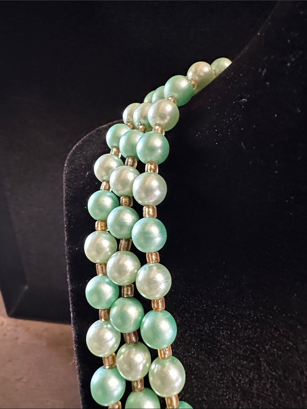 Vintage 1960s Japan 3 Strand Aqua Green Faux Pearl Statement Necklace Choker - Picture 10 of 12